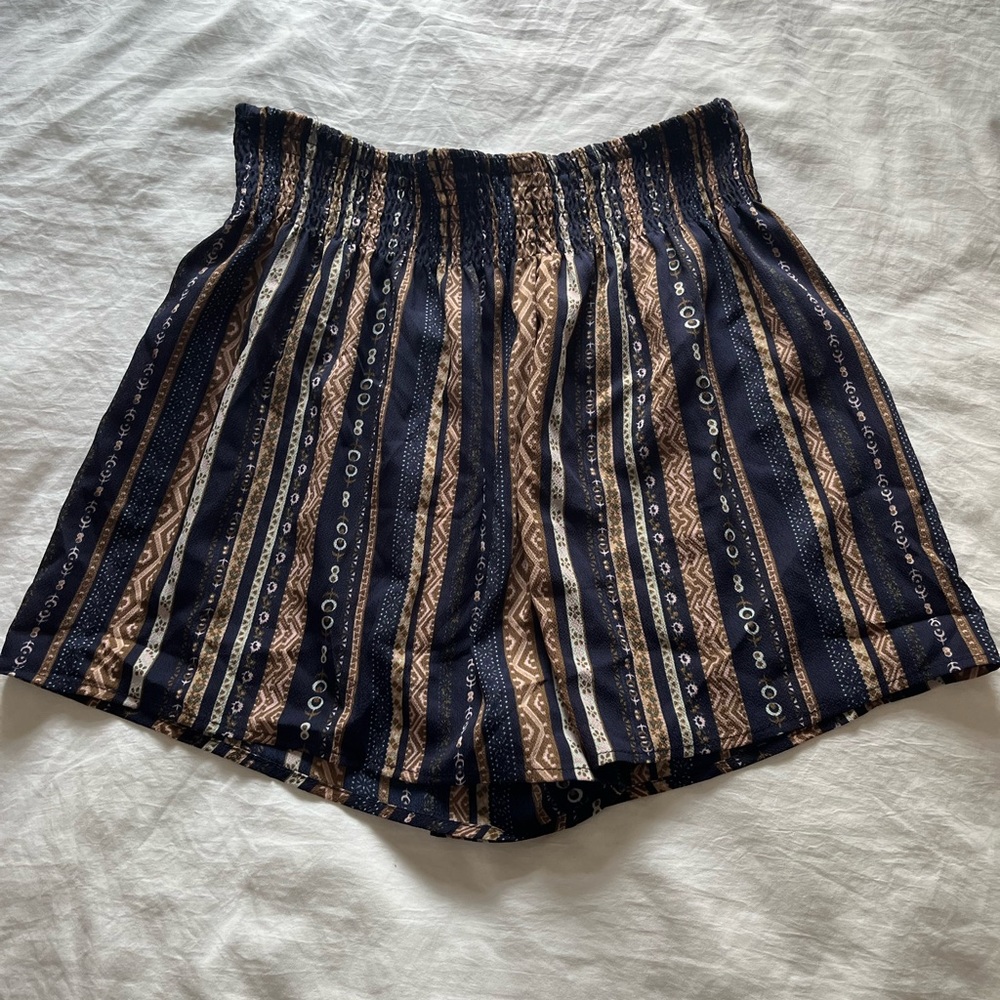 EMERY ROSE Geo Print Paperbag Waist Shorts